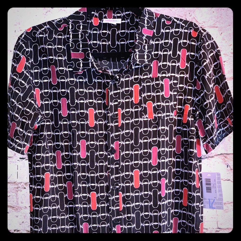 NWT LuLaRoe Thor with skateboards on it!